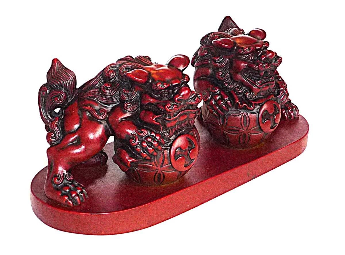 Amazon.co.jp: 沖縄 シーサー 魔除け 縁起置物 守神 玉乗り獅子 狛犬